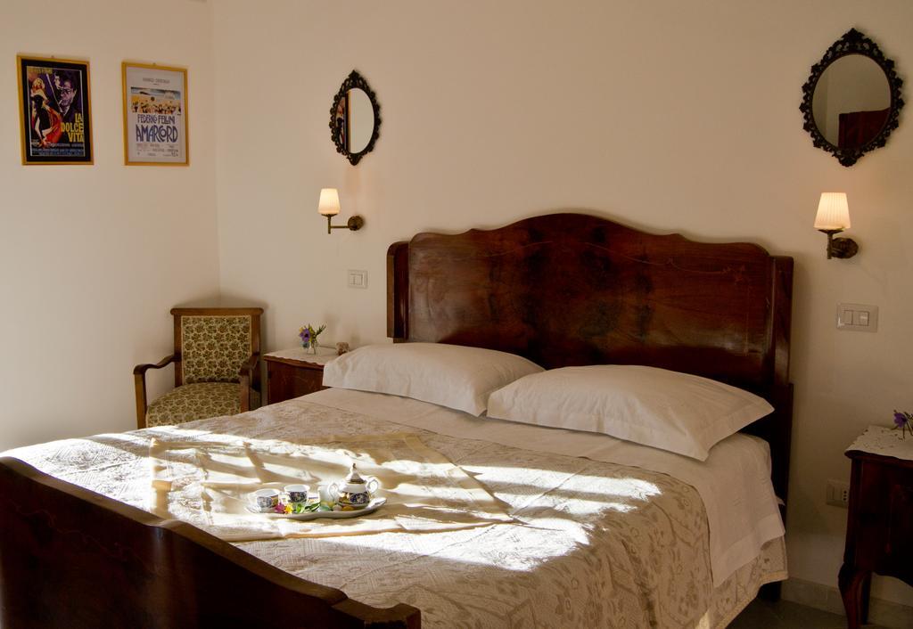 Hotel La Piccola Casa Del Cinema à Giffoni Valle Piana Extérieur photo